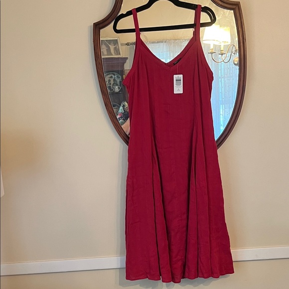 Torrid Vibrant Red Midi Dress Lined Size 14-16 NWT - Picture 1 of 7